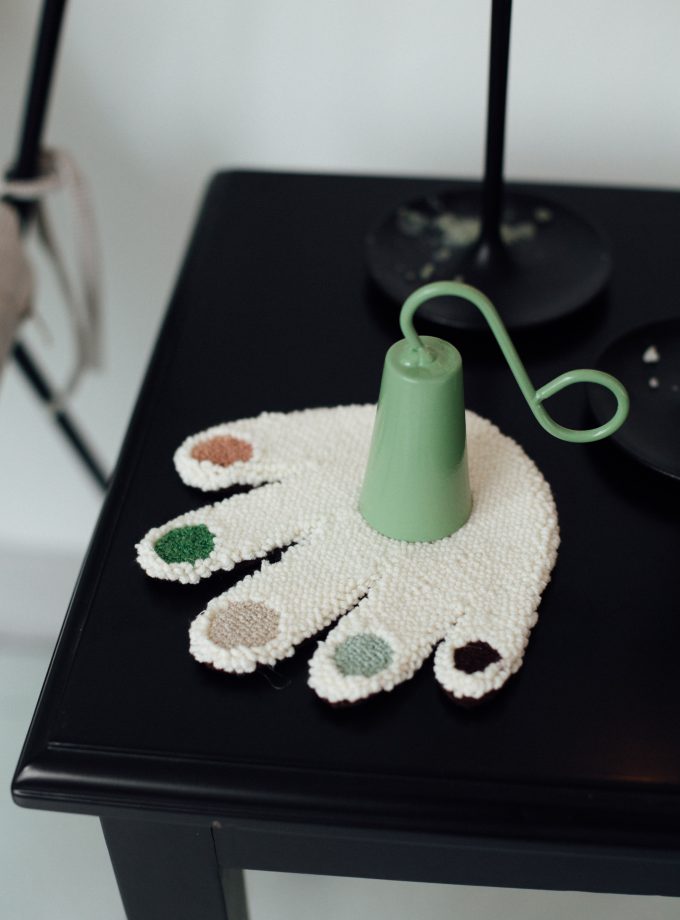 Gulyabani El Mum Altlığı