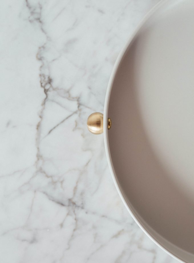 Pirinç Kulplu Tepsi