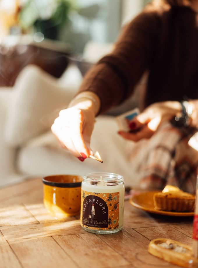 Yeni Yıl Coffee-Vanilla Soya Wax Mum