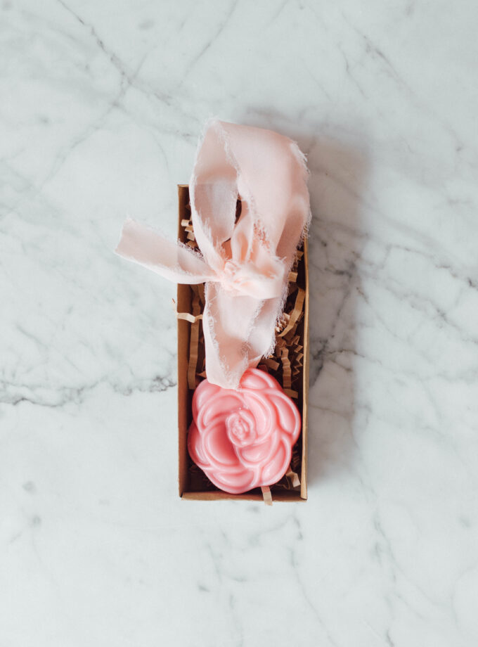 Balmumu Dolap Kokusu