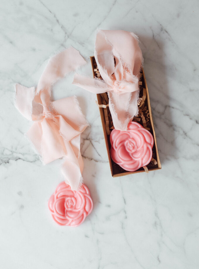 Balmumu Dolap Kokusu